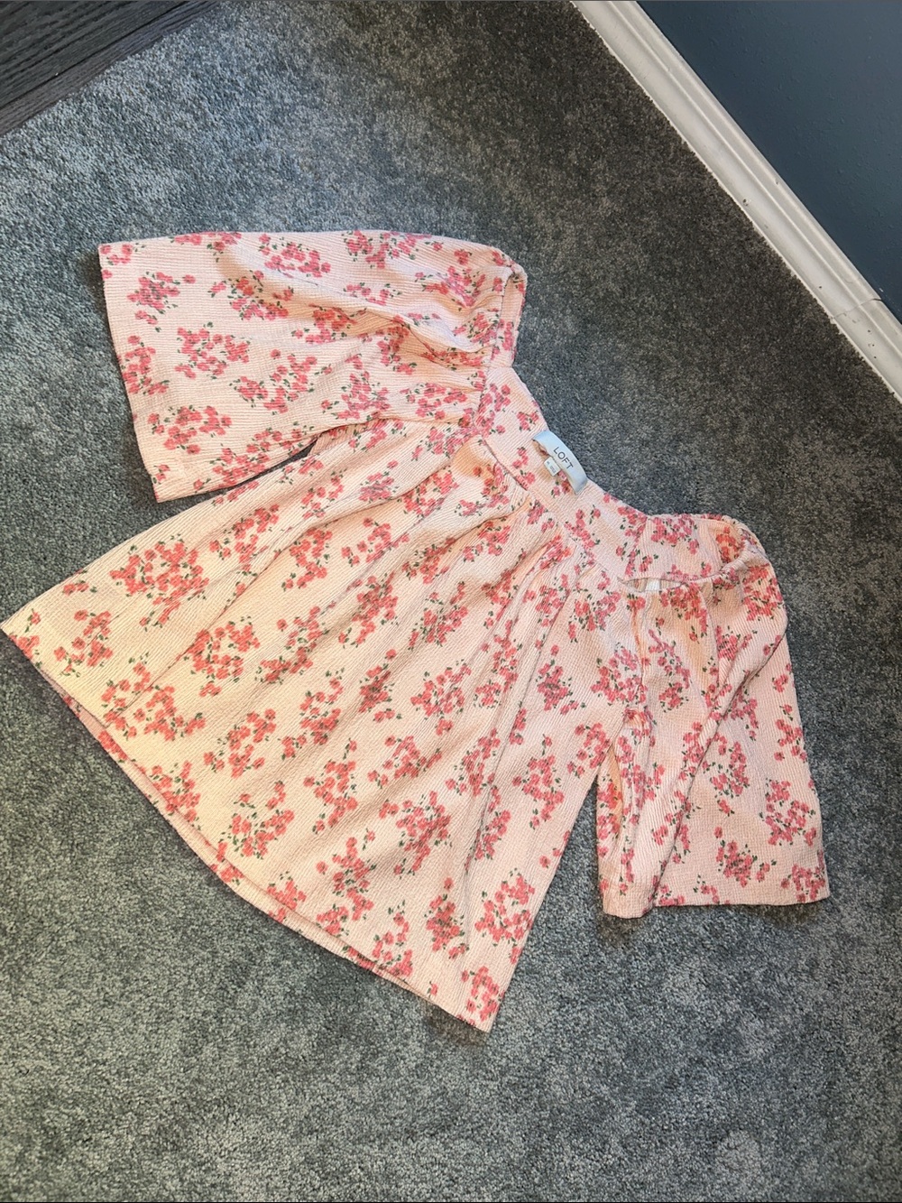 Women’s Loft floral top